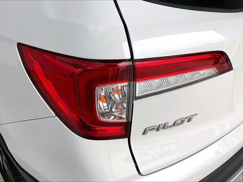 Used 2022 Honda Pilot Elite image 41