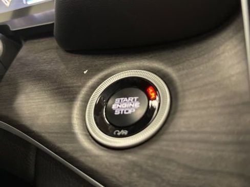 New 2025 Jeep Grand Cherokee L Limited w/ Trailer Tow Package image 14