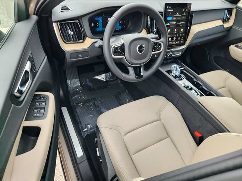 New 2026 Volvo XC60 B5 Plus w/ Protection Package Premier AWD/4WD image 15