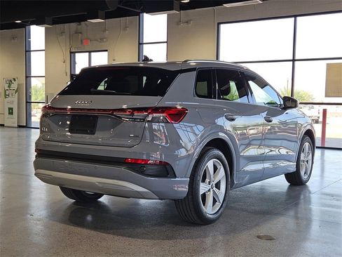 Used 2022 Audi Q4 e-tron Premium w/ Convenience Package image 5