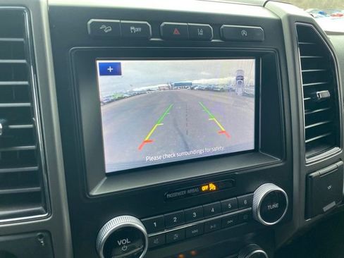 Used 2021 Ford Expedition XLT image 10