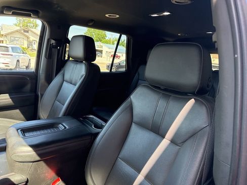 Used 2023 Chevrolet Tahoe RST w/ Luxury Package AWD/4WD image 18