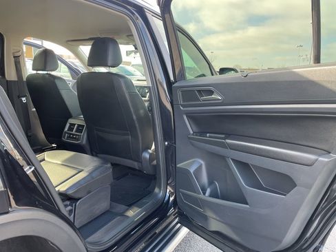 Used 2019 Volkswagen Atlas SE w/ Towing Package image 34