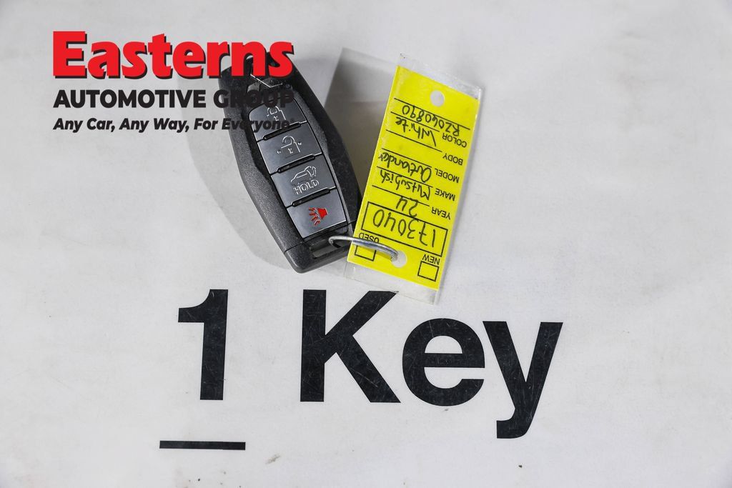 Used 2024 Mitsubishi Outlander SE AWD/4WD image 25