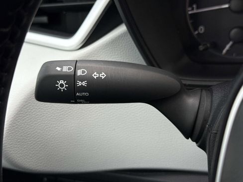 Used 2024 Toyota Corolla SE image 9