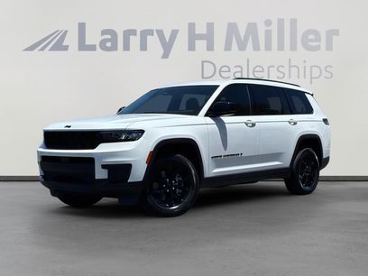 Used 2025 Jeep Grand Cherokee L Altitude