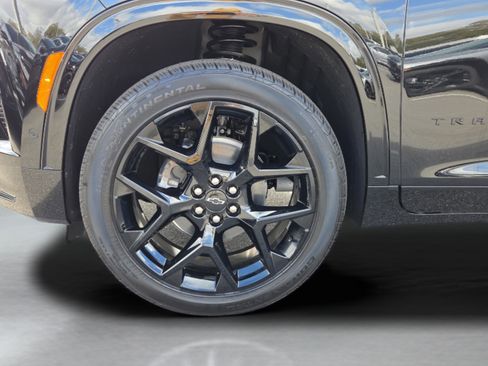 New 2026 Chevrolet Traverse RS w/ LPO, Floor Liner Package image 10