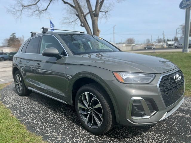 Used 2023 Audi Q5 2.0T Premium Plus AWD/4WD image 2
