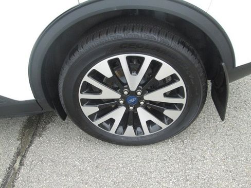 Used 2020 Ford Escape SE Sport image 7