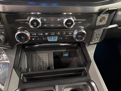 New 2026 Ford F250 Lariat w/ Lariat Premium Package AWD/4WD image 13