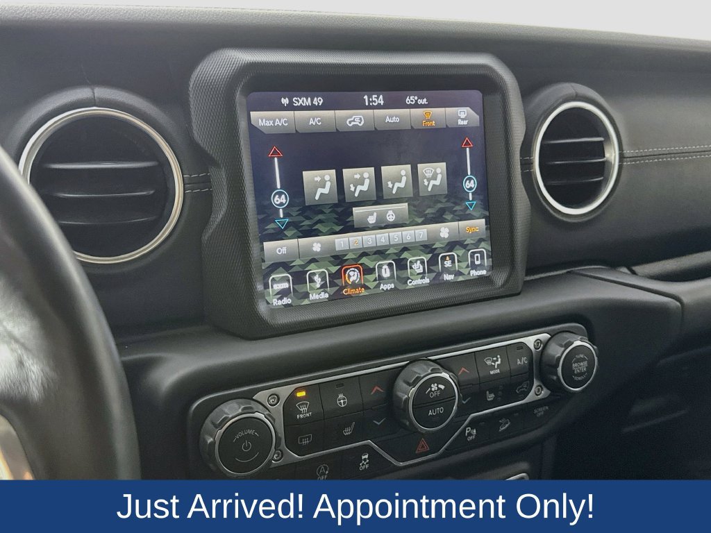 Used 2019 Jeep Wrangler Unlimited Sahara AWD/4WD image 19