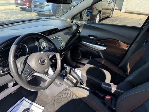 Used 2019 Nissan Kicks SR FWD image 15