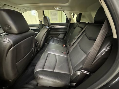 Used 2017 Cadillac XT5 Luxury AWD/4WD image 23