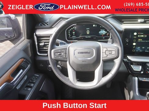 Used 2022 GMC Sierra 1500 Denali w/ Denali Reserve Package image 14