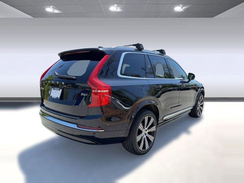 Certified 2023 Volvo XC90 B6 Ultimate w/ Lounge Package AWD/4WD image 9