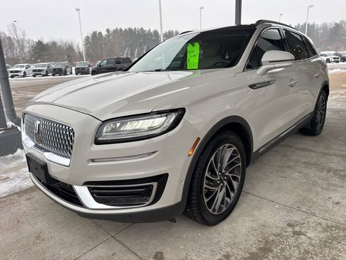 Used 2020 Lincoln Nautilus Reserve w/ Equipment Group 201A image 2