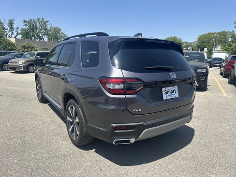 Certified 2025 Honda Pilot Elite image 5
