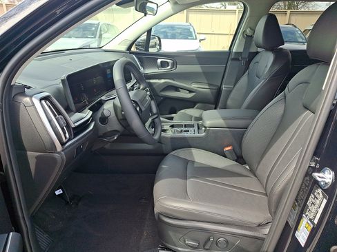 New 2026 Kia Sorento S w/ S Panoramic Sunroof Package image 9