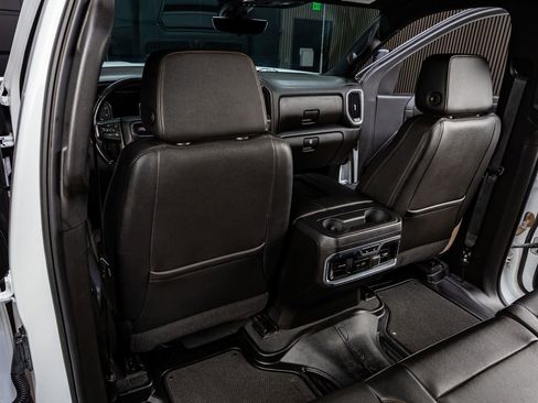 Used 2021 GMC Sierra 2500 AT4 w/ AT4 Preferred Package image 34