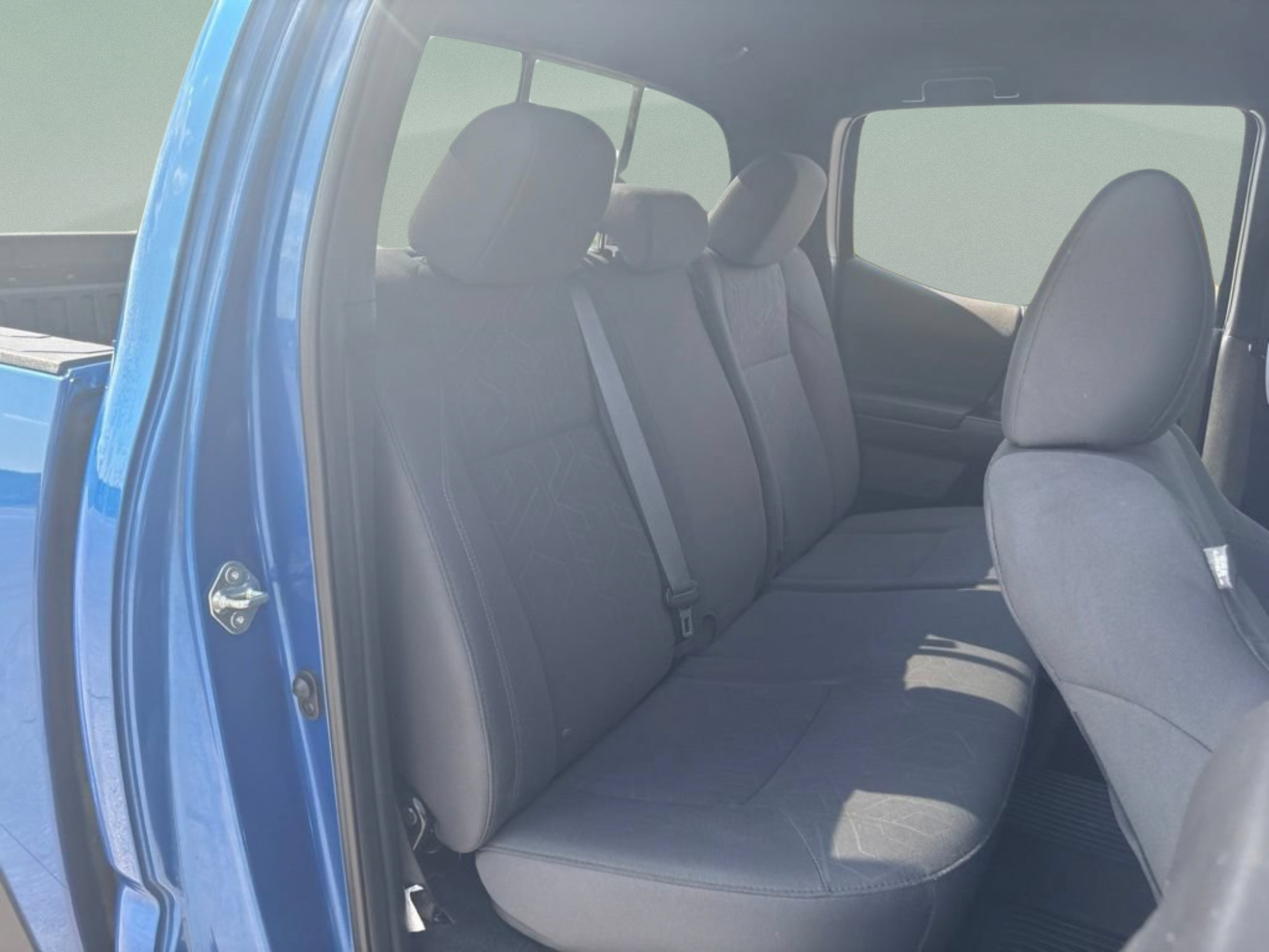 Used 2018 Toyota Tacoma TRD Off-Road AWD/4WD image 22