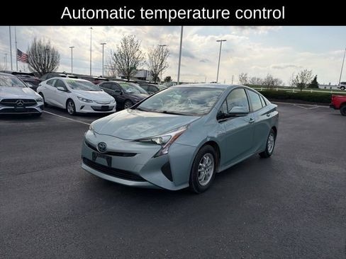 Used 2017 Toyota Prius Two w/ Prius Two Safety Plus Package image 9