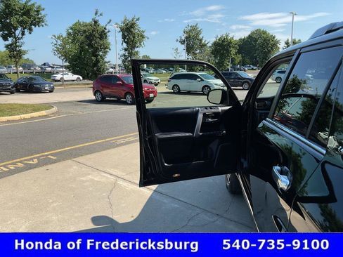 Used 2018 Toyota 4Runner Limited AWD/4WD image 14