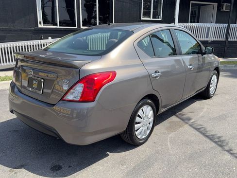 Used 2017 Nissan Versa SV FWD image 8
