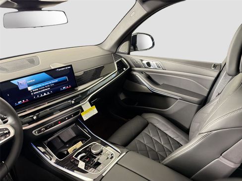 New 2026 BMW X5 xDrive50e AWD/4WD image 22