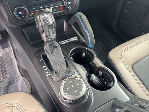 Used 2021 Ford Bronco Wildtrak image 32