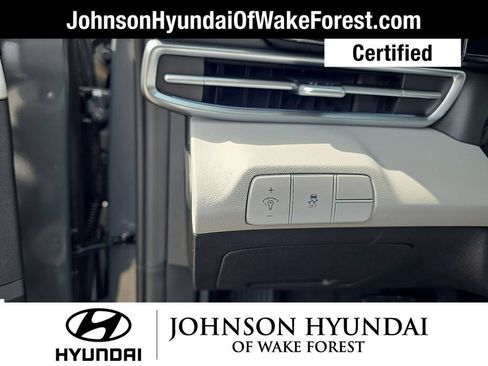 Used 2025 Hyundai Elantra Limited FWD image 34