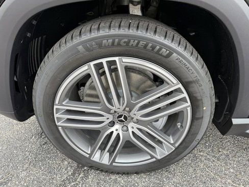 New 2025 Mercedes-Benz GLS 450 4MATIC image 9