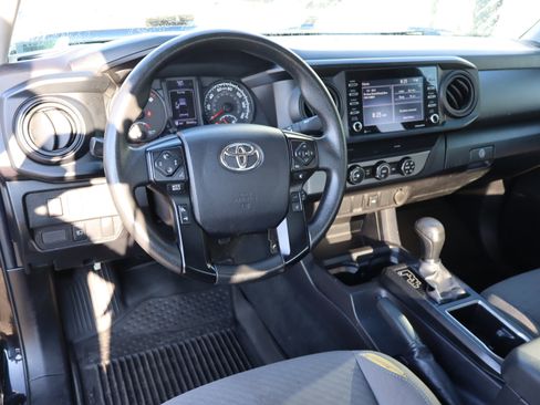 Used 2022 Toyota Tacoma SR RWD image 13