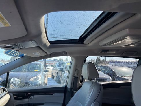 Used 2021 Honda Odyssey Elite image 17