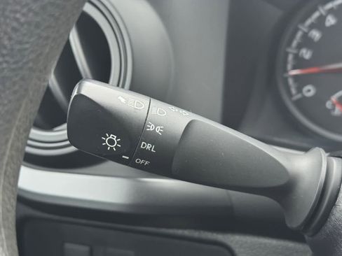 Used 2021 Toyota Tacoma SR image 15