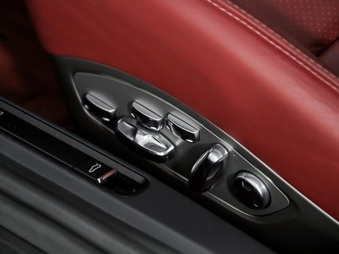 Used 2023 Porsche 718 Cayman GTS image 25