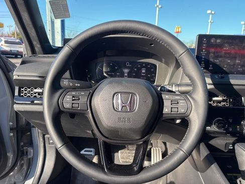 Used 2025 Honda Accord Sport image 20