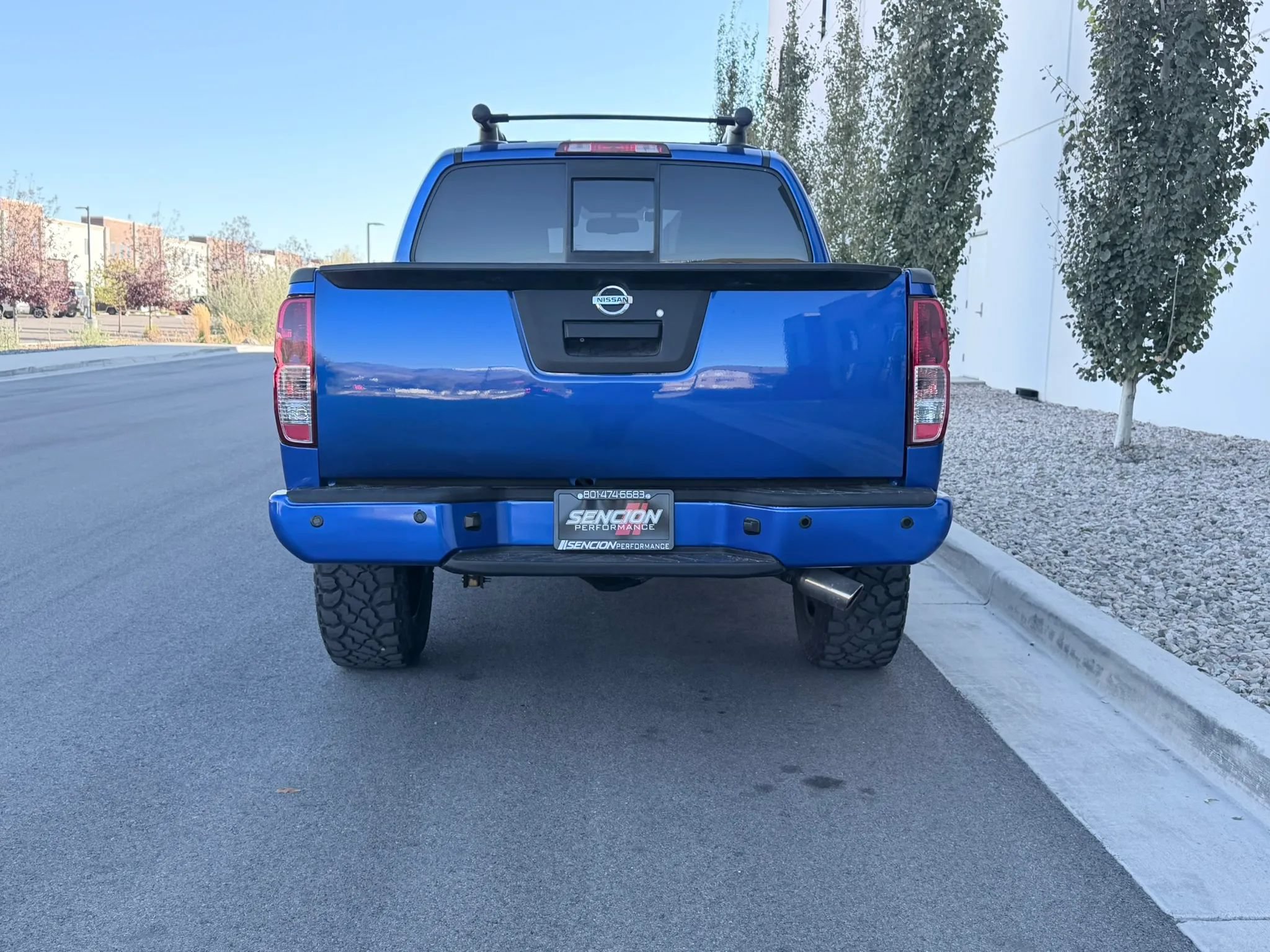 Used 2015 Nissan Frontier PRO-4X w/ Pro-4x Luxury Package AWD/4WD image 7