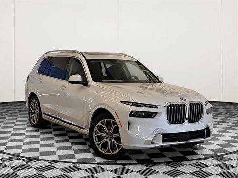 New 2026 BMW X7 xDrive40i w/ Premium Package image 1