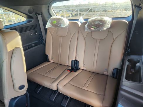 New 2026 Kia Sorento SX Prestige w/ Olive Brown Leather Package image 10