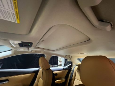 New 2025 Nissan Sentra SV w/ SV Premium Package image 33