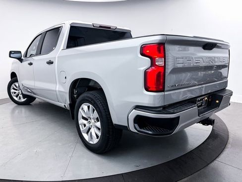 Used 2021 Chevrolet Silverado 1500 Custom image 2