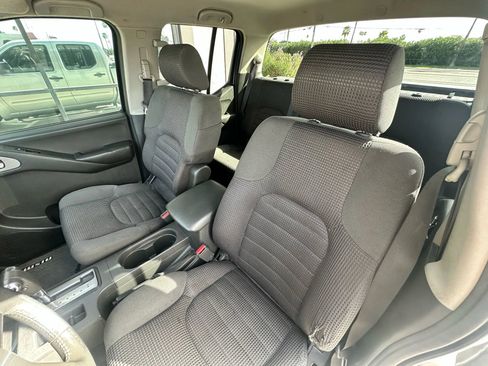 Used 2005 Nissan Frontier NISMO RWD image 19