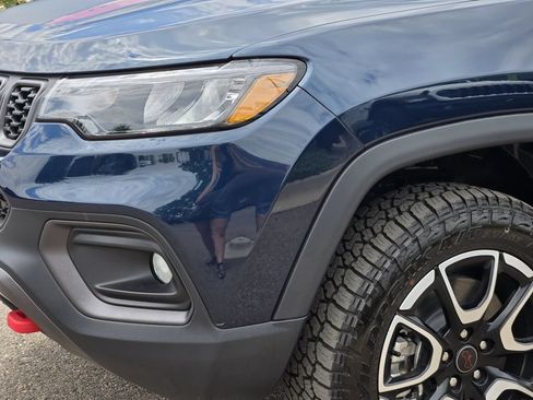 New 2026 Jeep Compass Trailhawk w/ Sun, Sound & Navigation Group AWD/4WD image 5