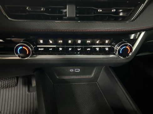 Certified 2026 Chevrolet Equinox RS w/ Convenience Package III AWD/4WD image 18