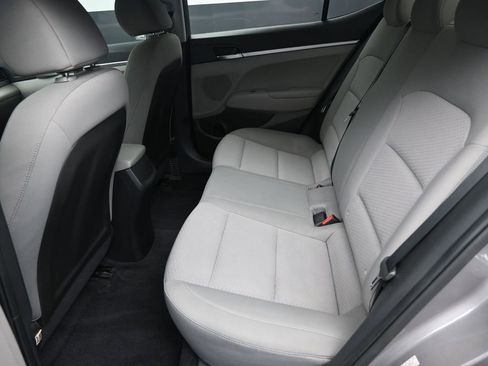 Used 2020 Hyundai Elantra SE image 13