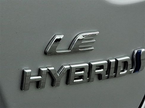 Used 2023 Toyota Corolla SE image 30