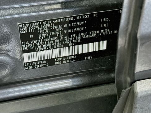 Used 2025 Toyota RAV4 XLE AWD/4WD image 12