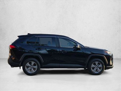 Used 2024 Toyota RAV4 XLE w/ Convenience Package FWD image 4
