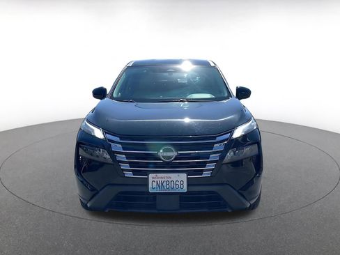 Used 2025 Nissan Rogue SV image 4