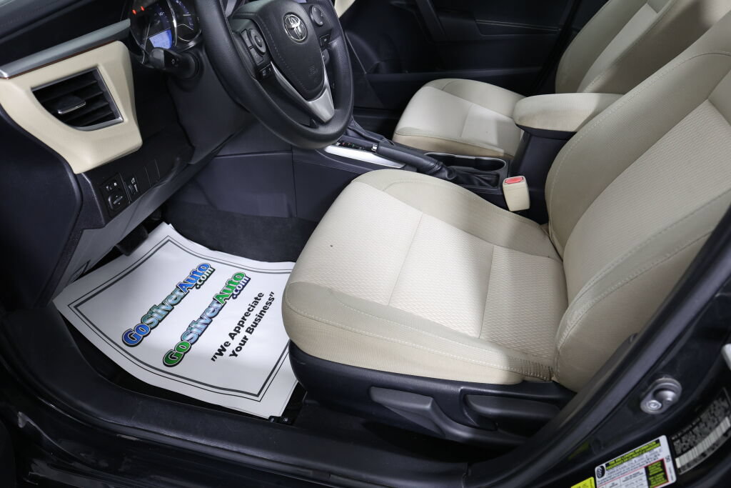 Used 2014 Toyota Corolla LE FWD image 13